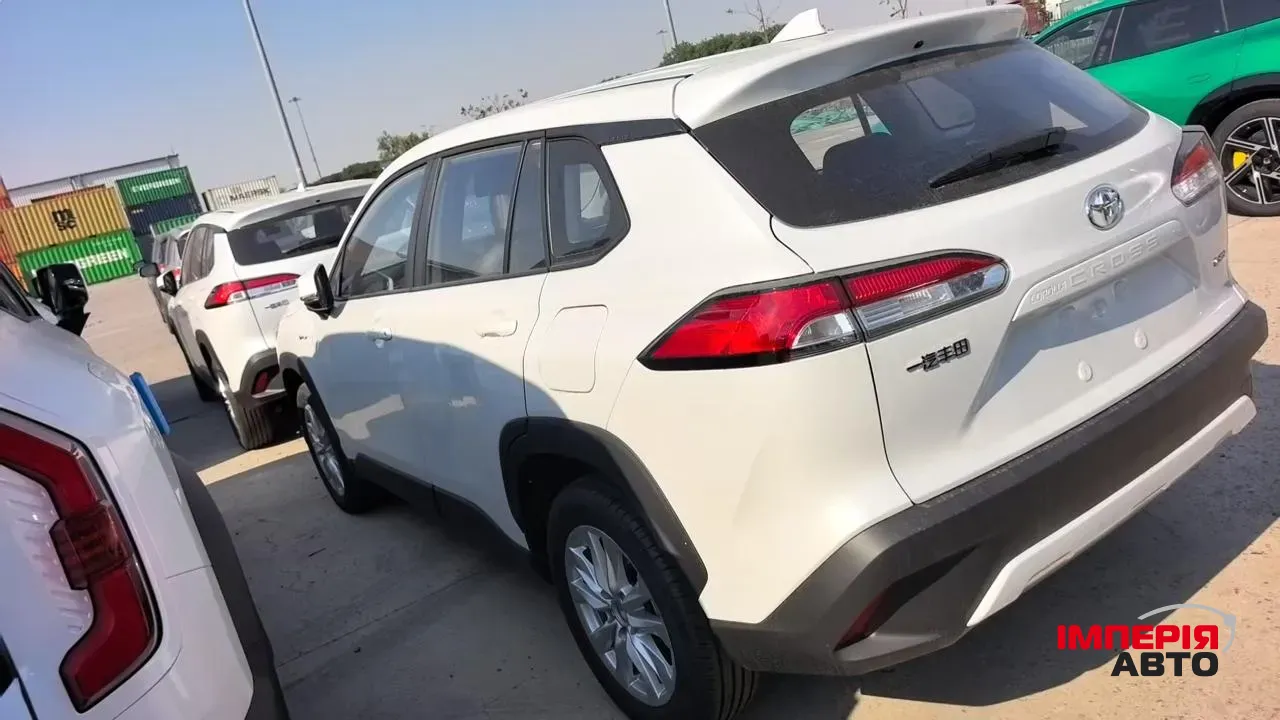 Toyota Corolla Cross - фото 4