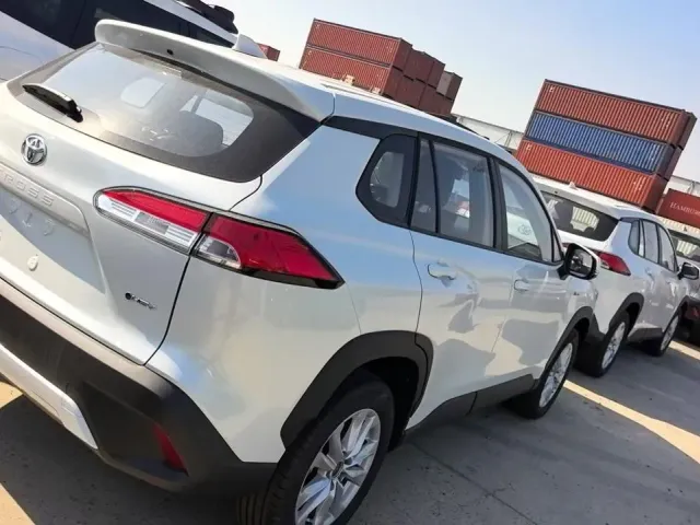 Toyota Corolla Cross - фото 2