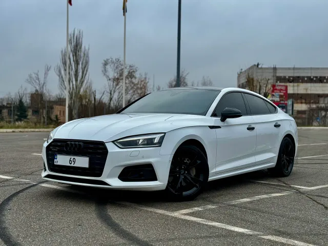 Audi A5 - фото 2