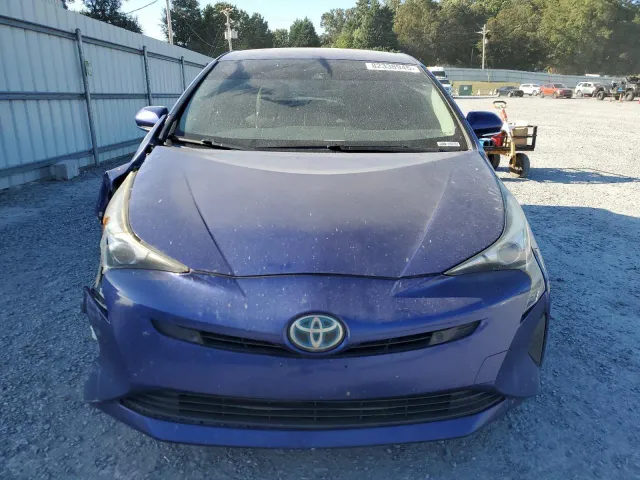 Toyota Prius - фото 2