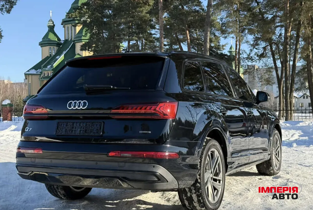 Audi Q7 - фото 4