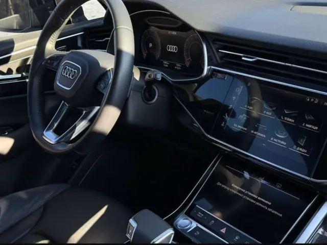 Audi Q7 - фото 5
