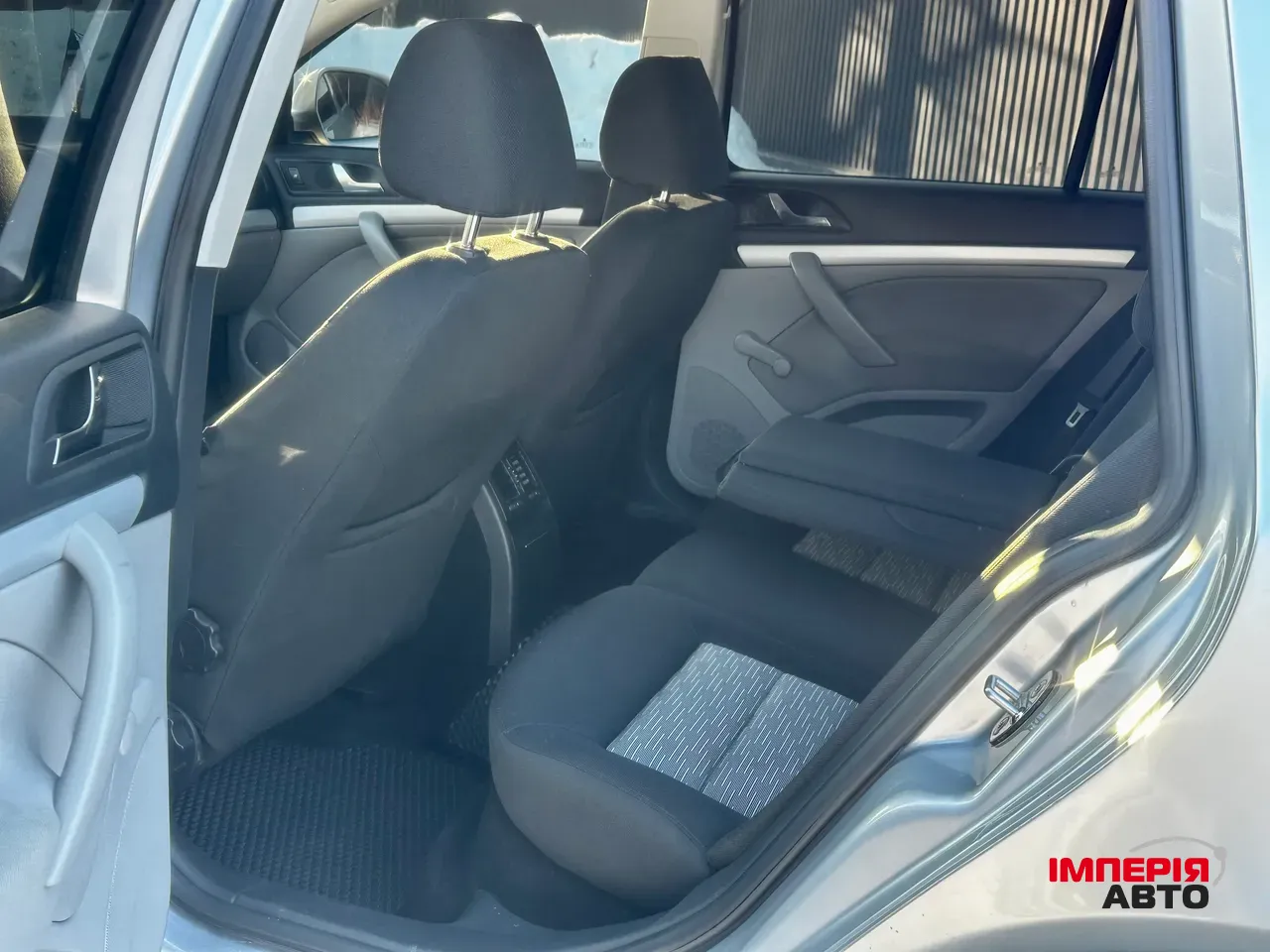 Skoda Octavia - фото 9