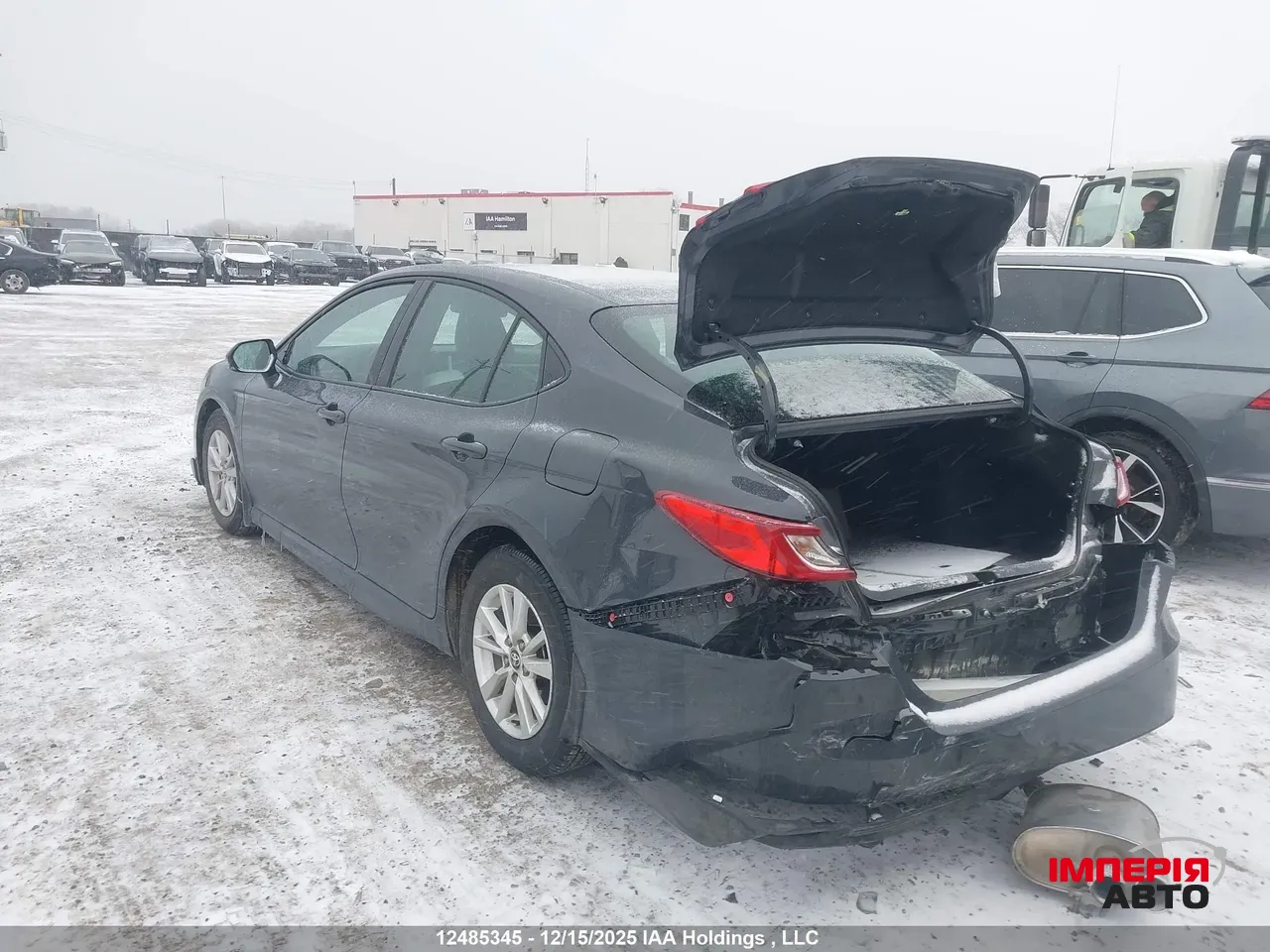 Toyota Camry - фото 4