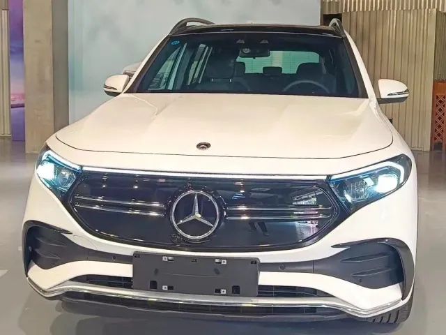 Mercedes-Benz EQB - фото 3