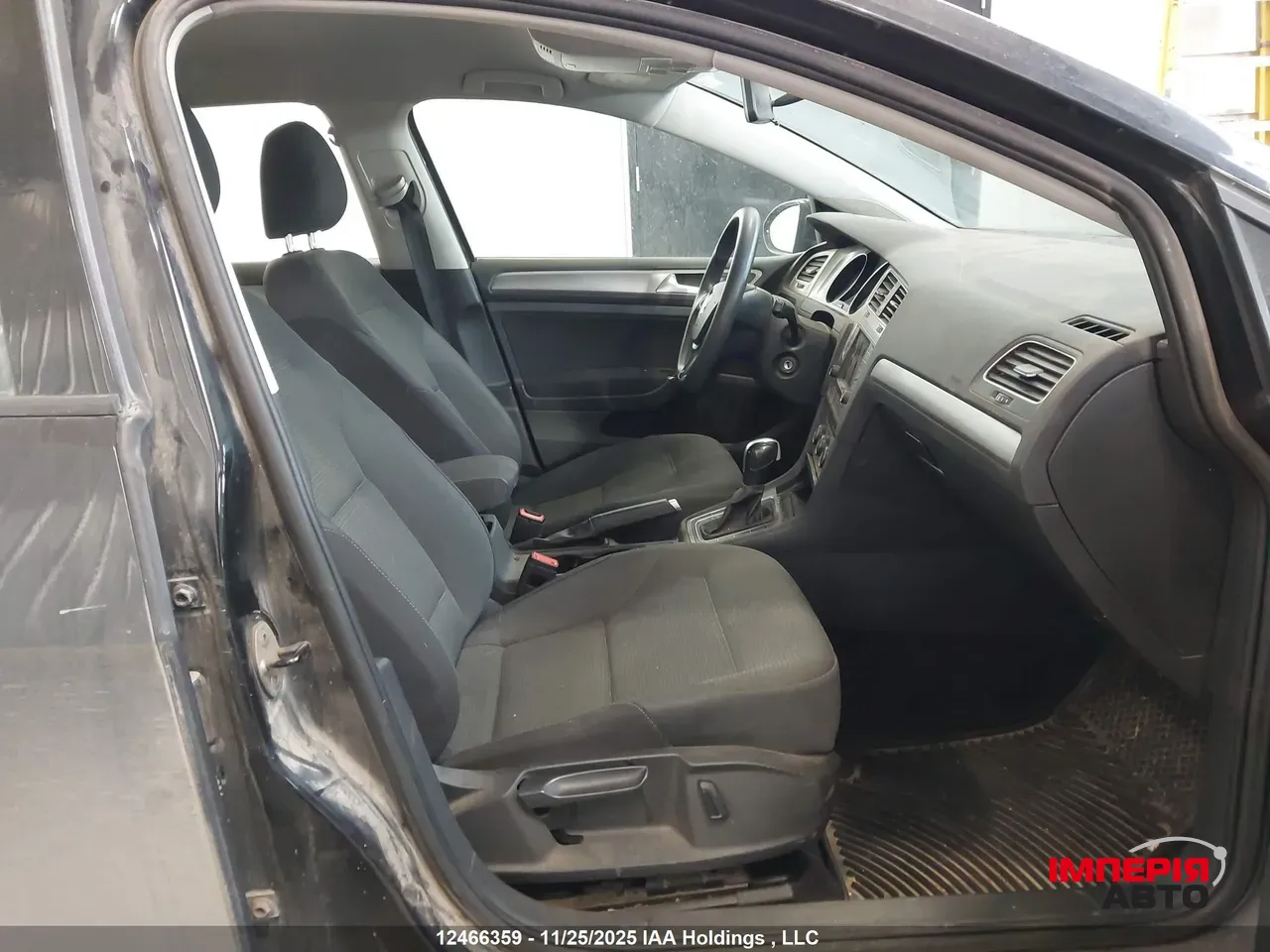 Volkswagen Golf - фото 7