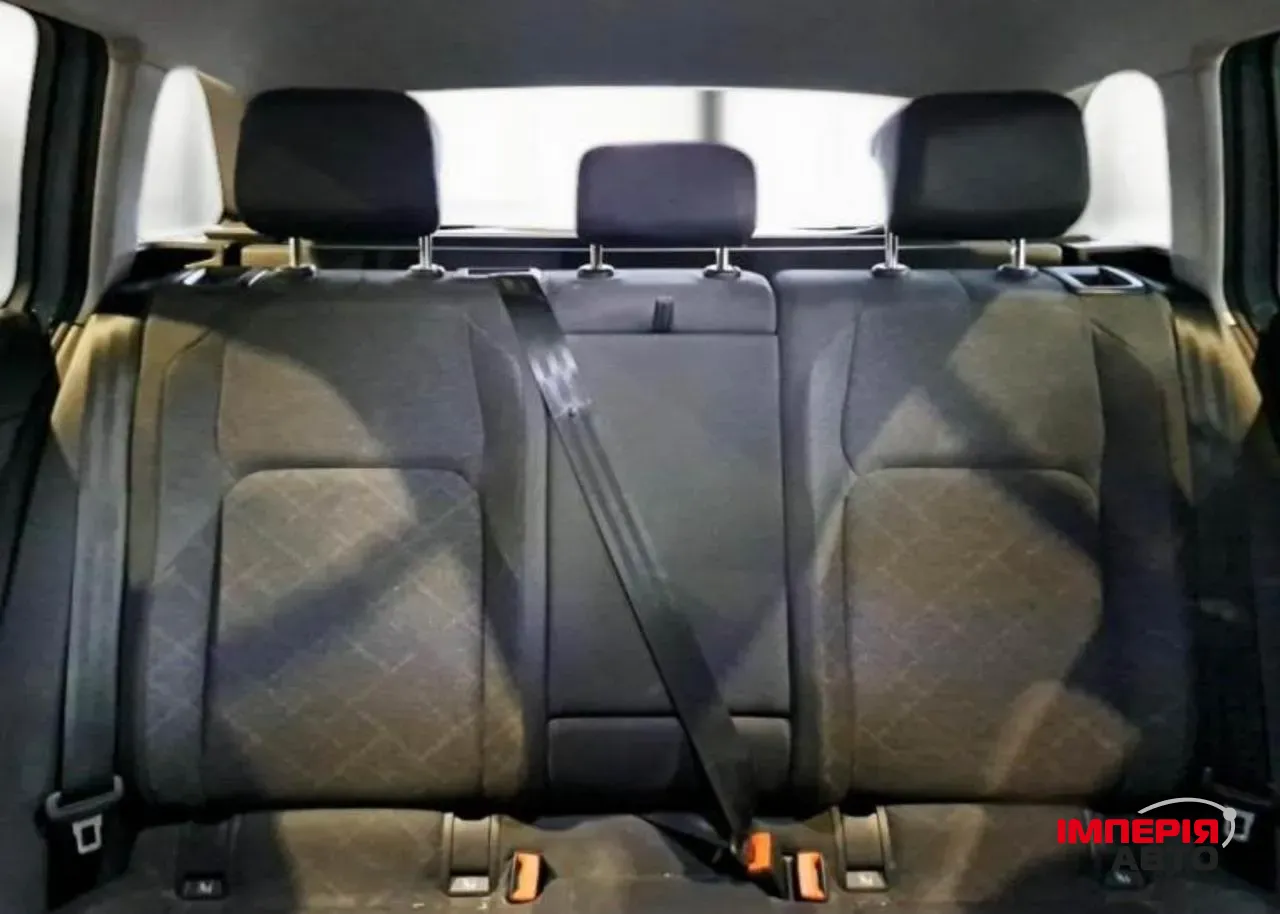 Volkswagen Golf - фото 9