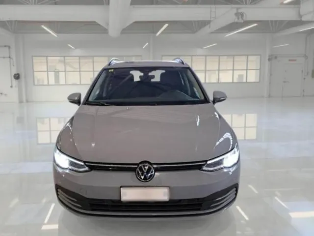 Volkswagen Golf - фото 2