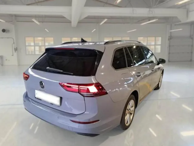 Volkswagen Golf - фото 3