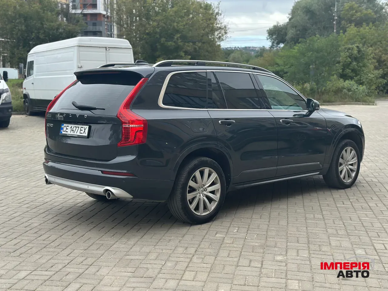 Volvo XC90 - фото 8