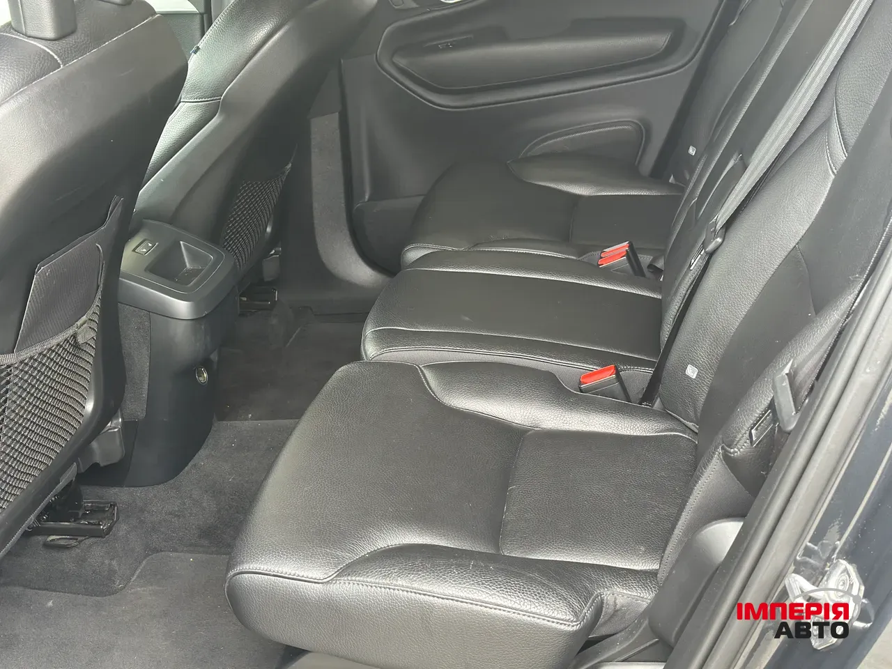 Volvo XC90 - фото 13