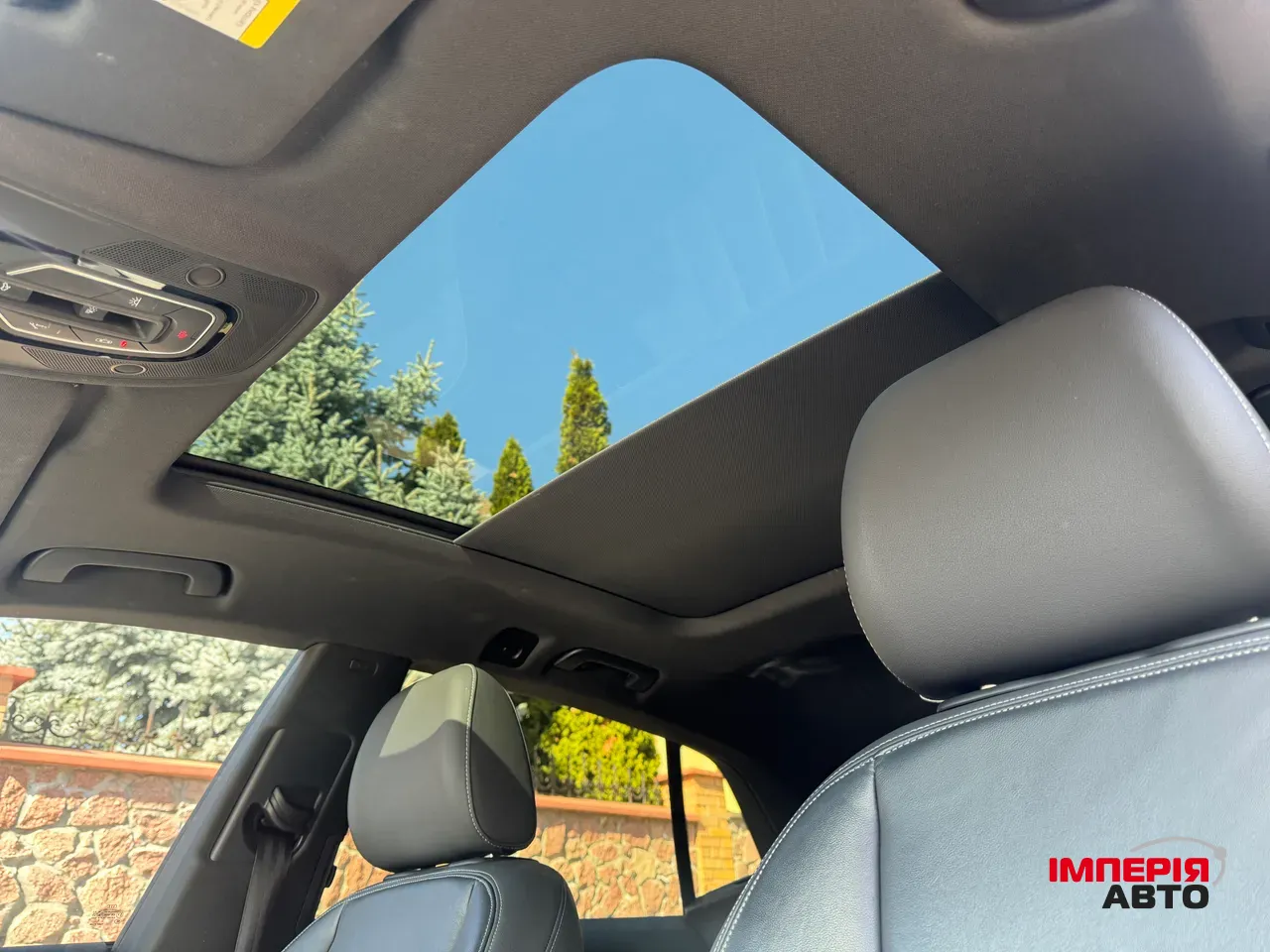 Audi Q8 - фото 33