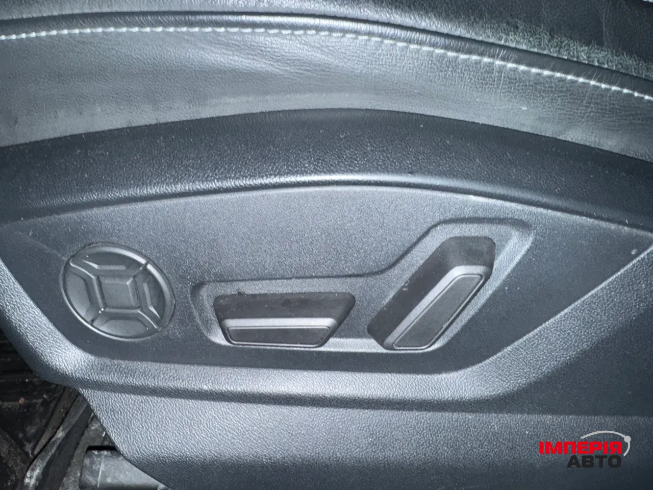 Audi Q8 - фото 15