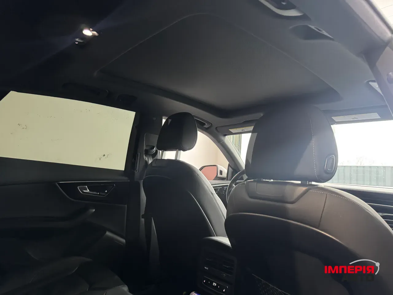 Audi Q8 - фото 14