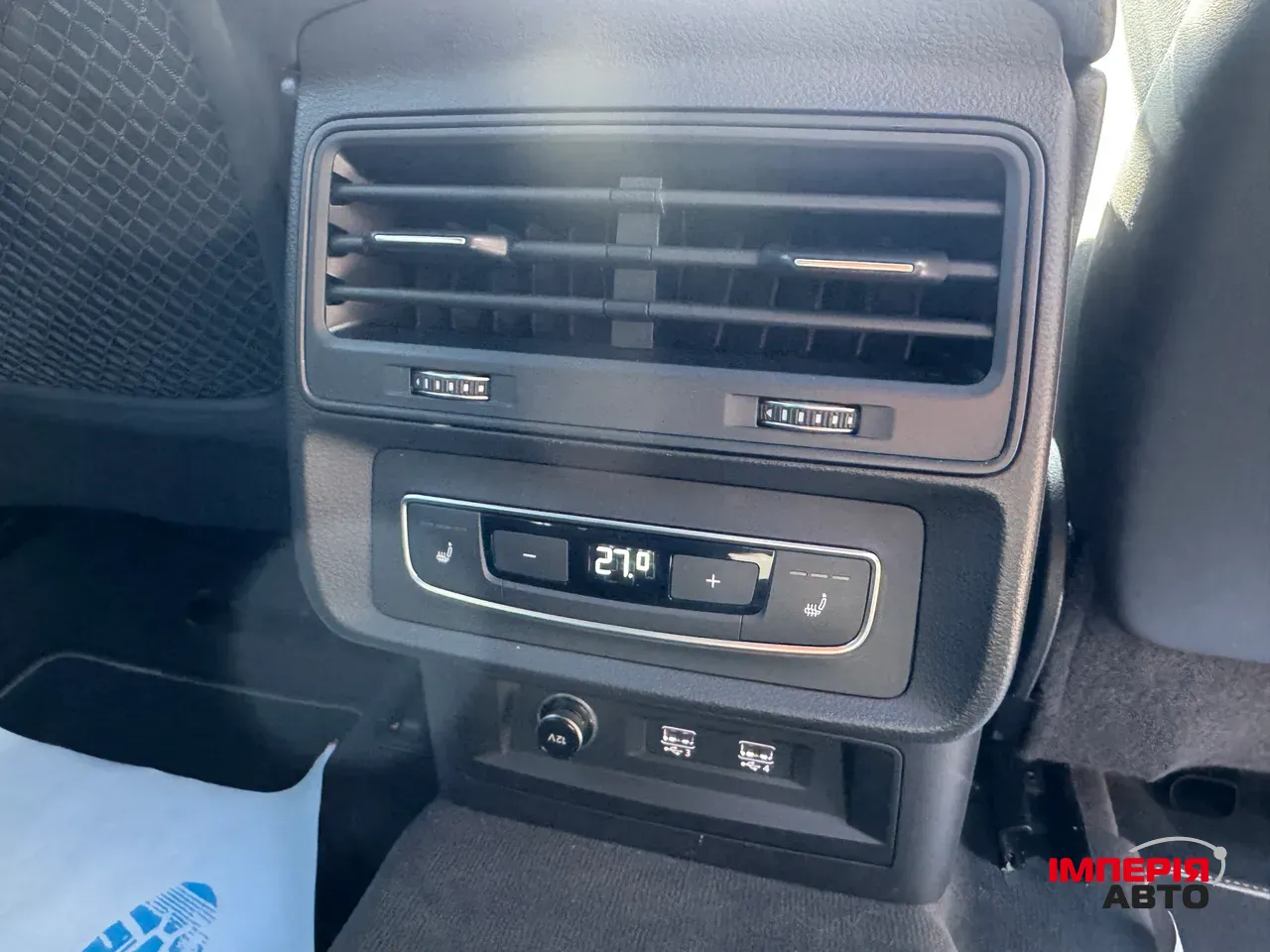 Audi Q8 - фото 49