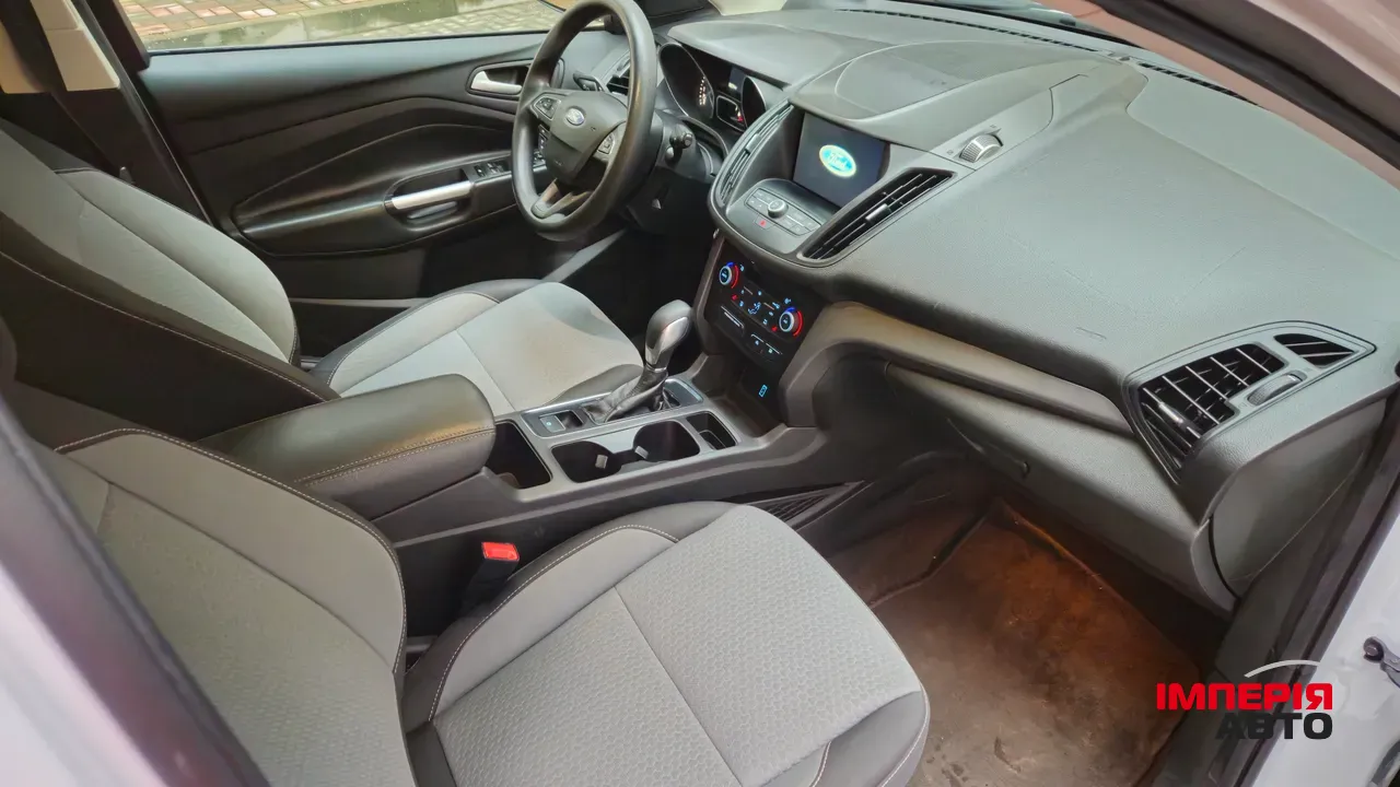 Ford Escape - фото 6