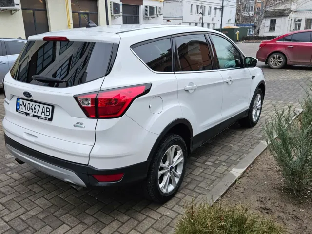 Ford Escape - фото 4