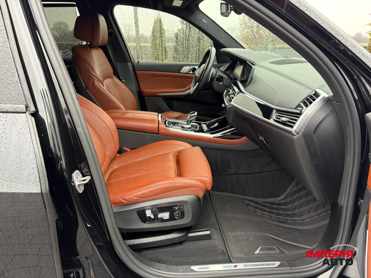 BMW X7 - фото 24