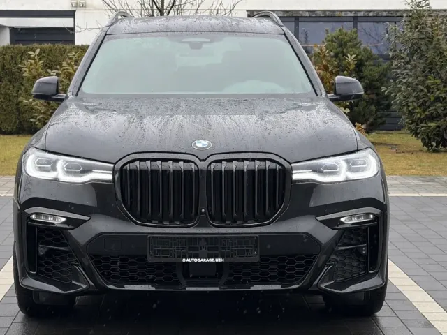 BMW X7 - фото 4