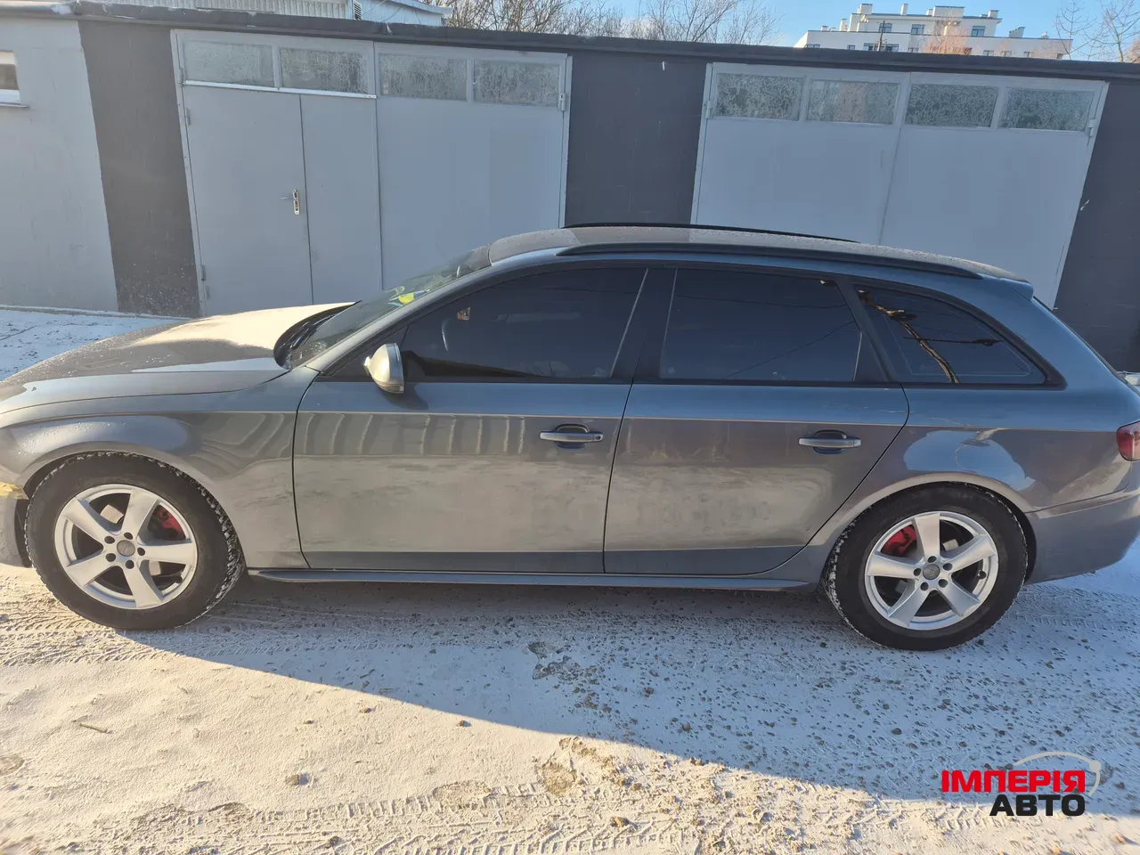 Audi A4 - фото 4