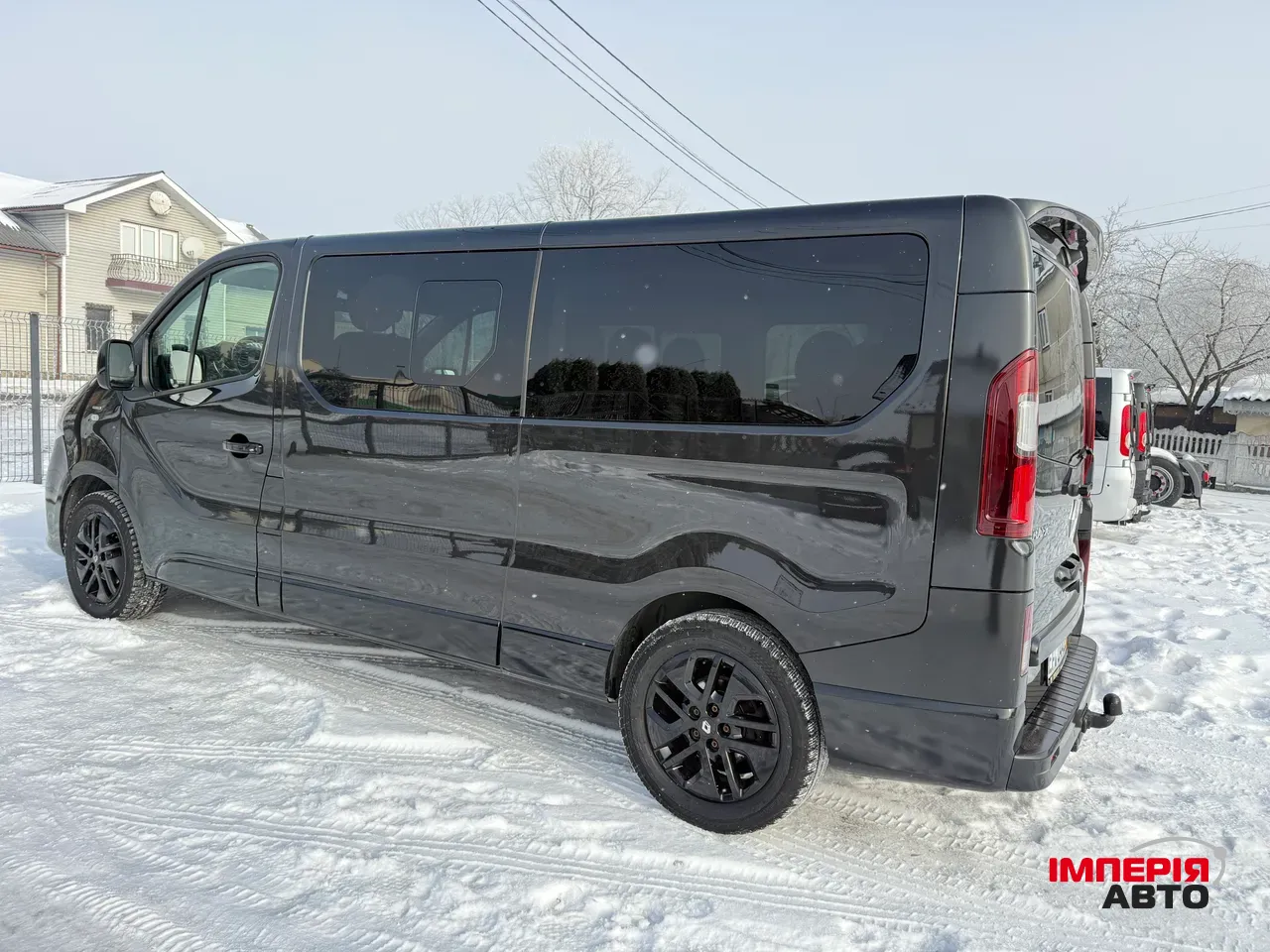 Renault Trafic - фото 24