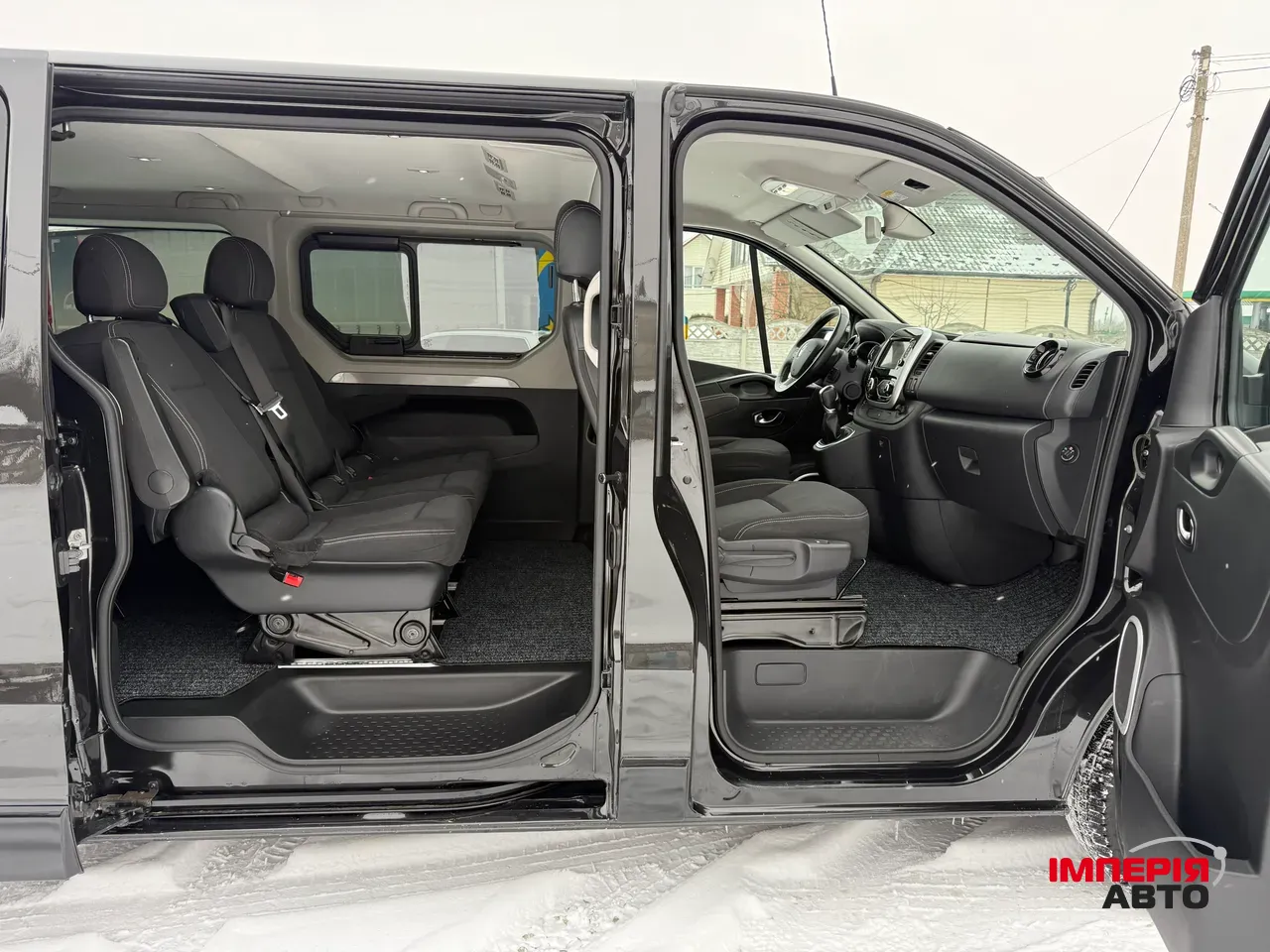 Renault Trafic - фото 5