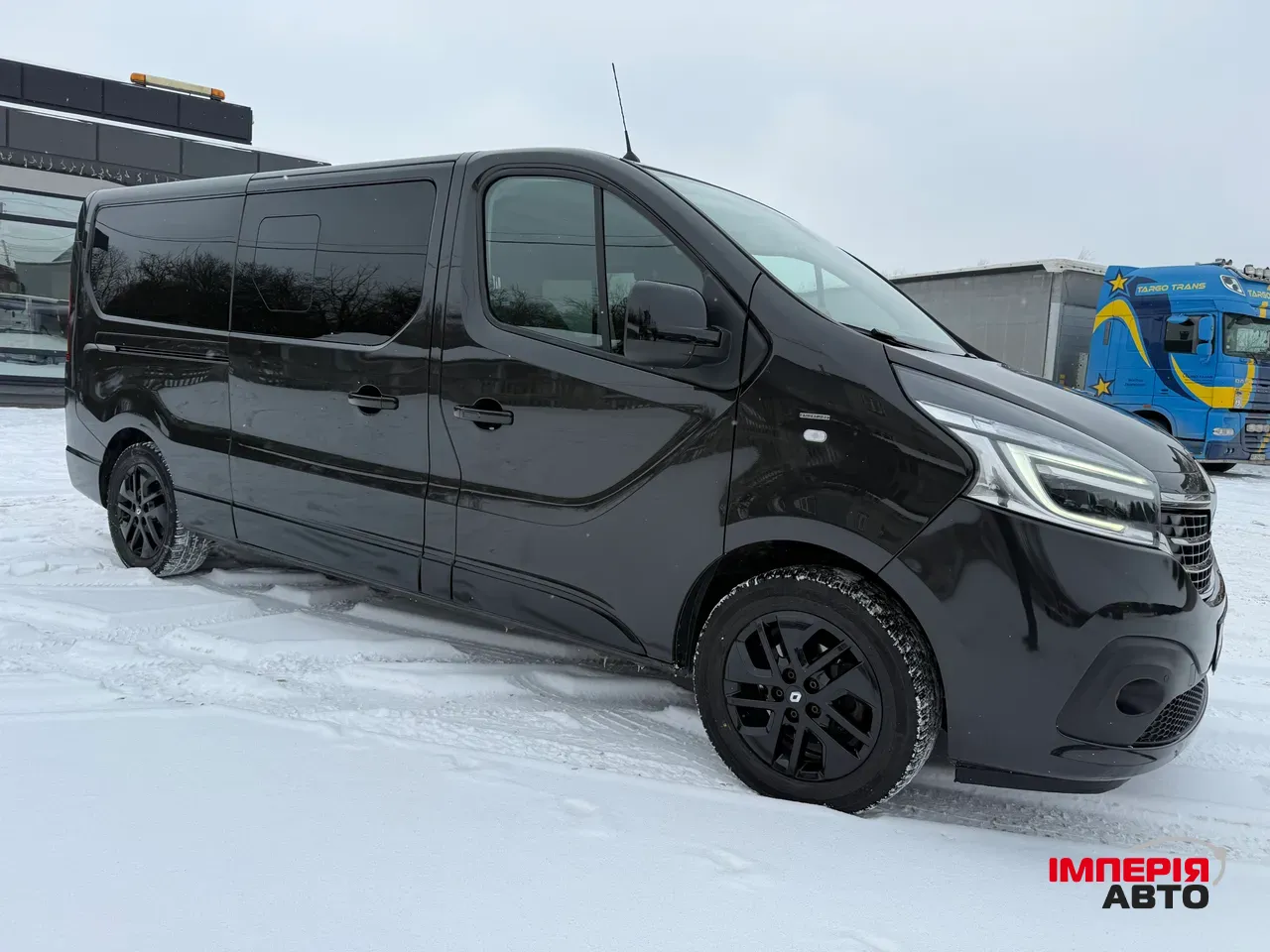 Renault Trafic - фото 18