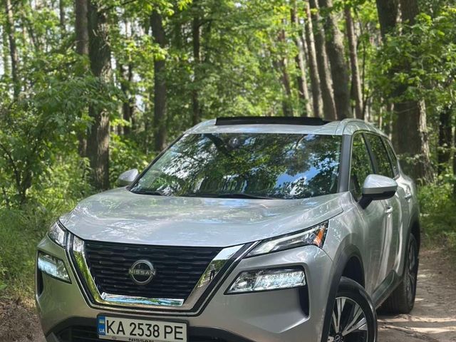 Nissan Rogue - фото 1