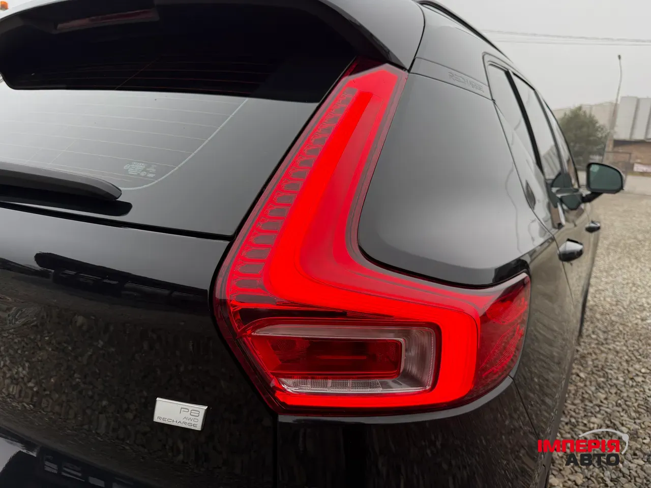 Volvo XC40 - фото 26