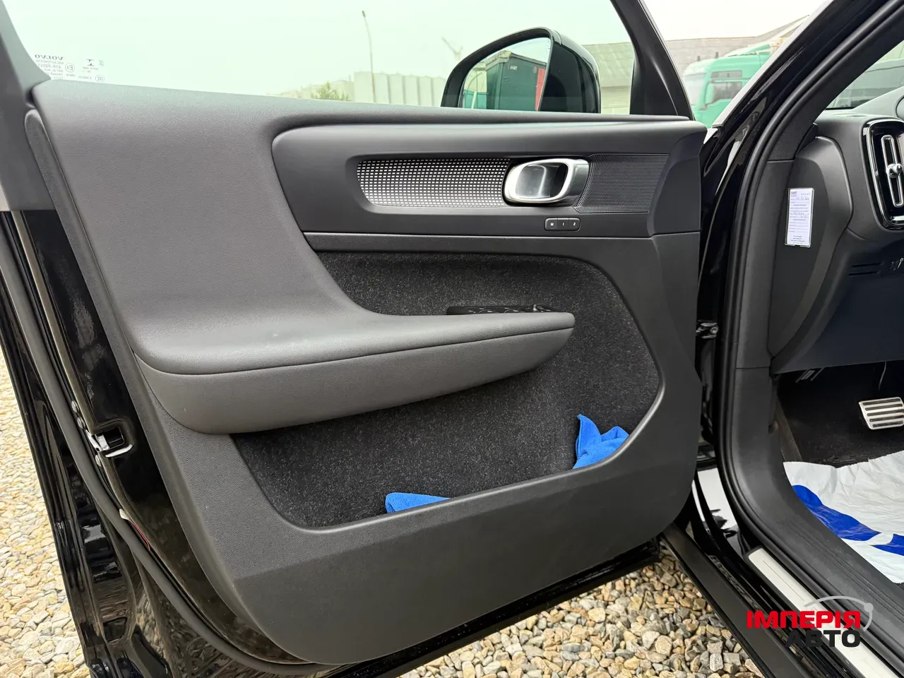 Volvo XC40 - фото 35