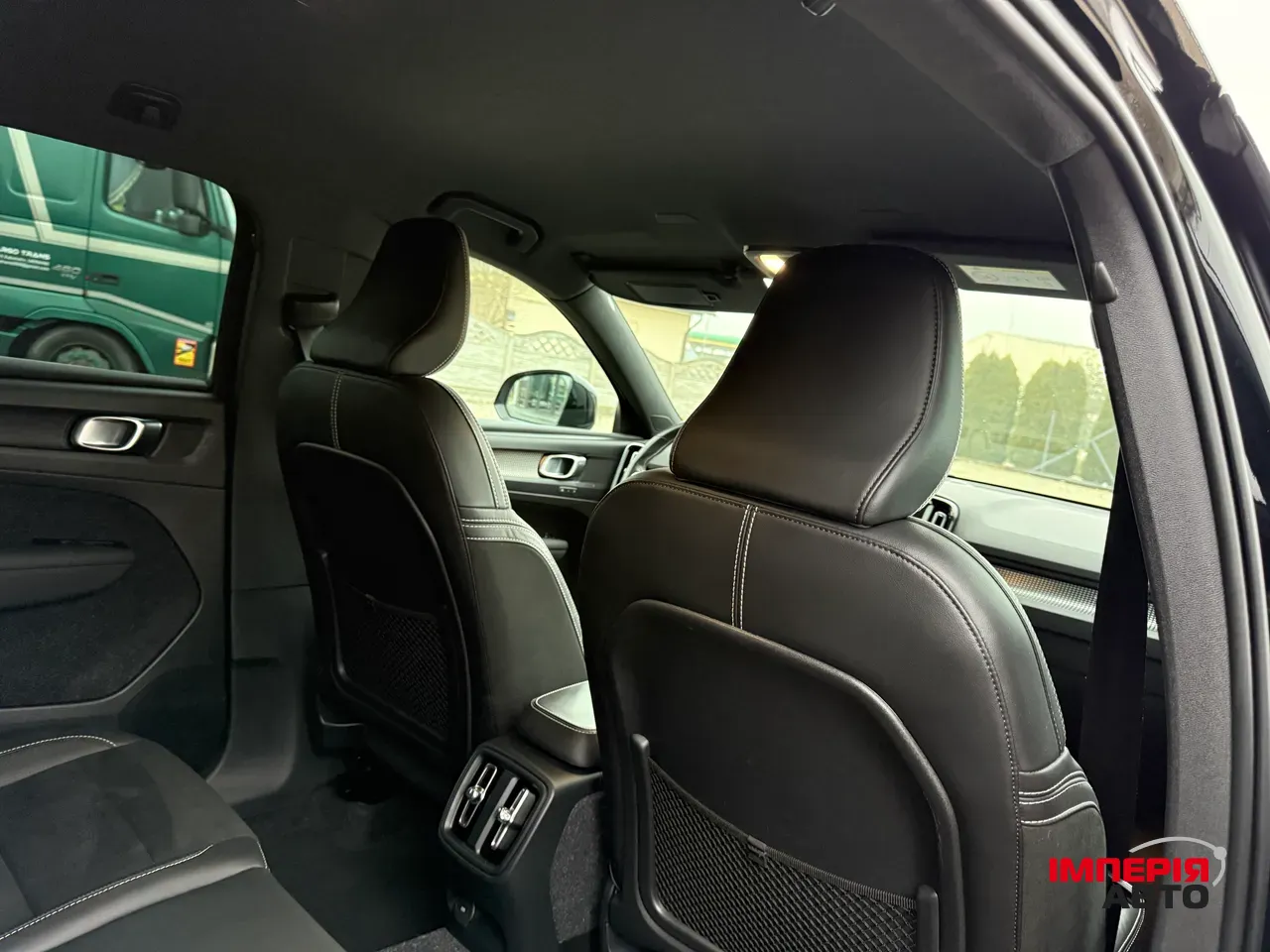 Volvo XC40 - фото 22