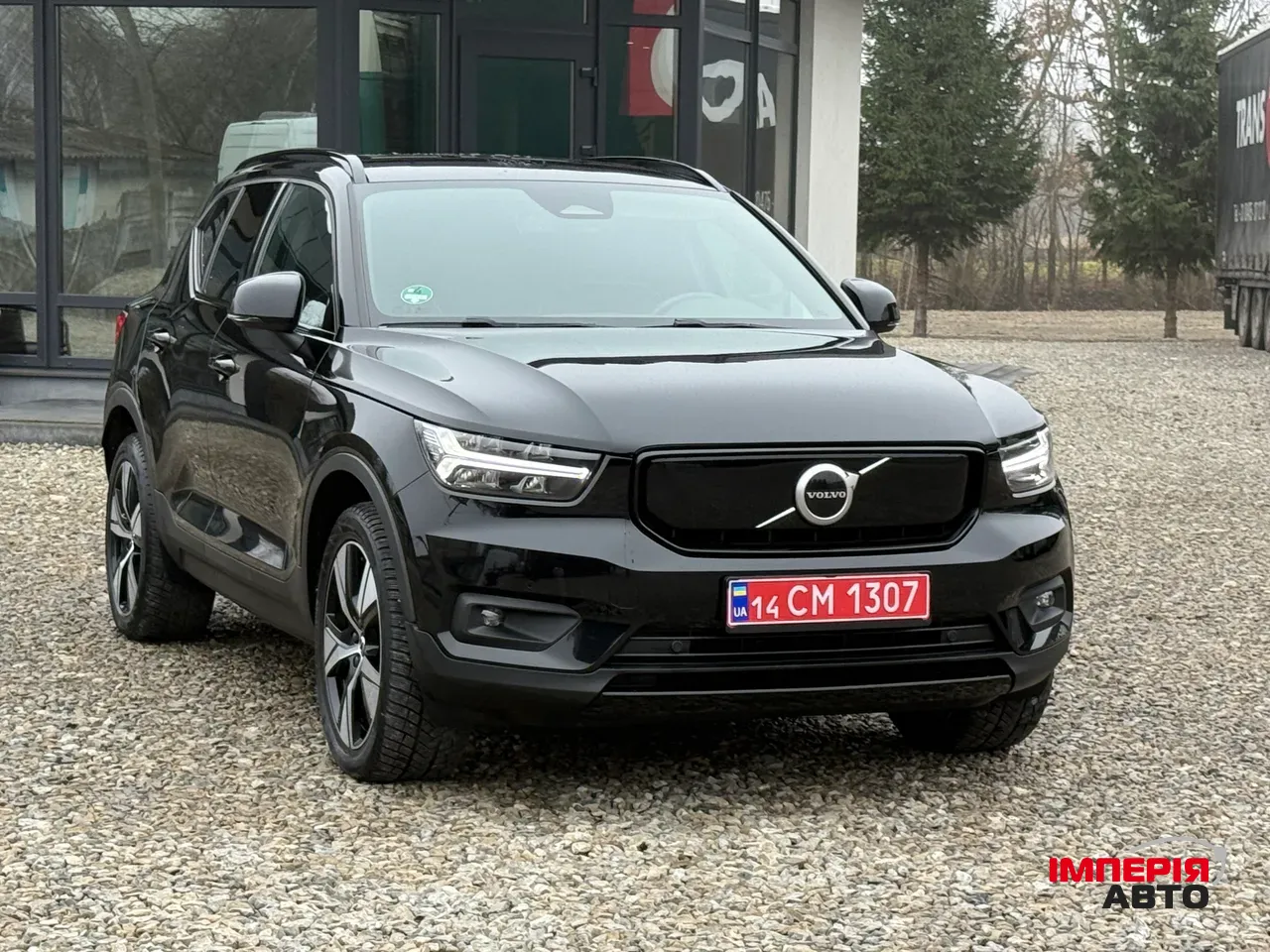 Volvo XC40 - фото 1