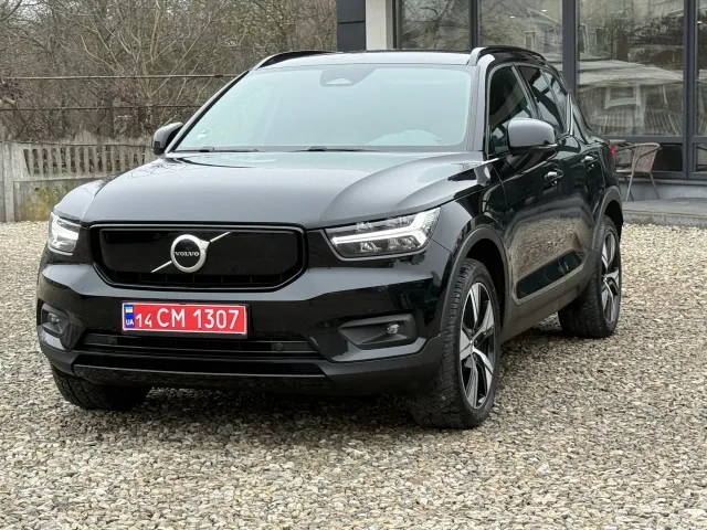 Volvo XC40 - фото 2