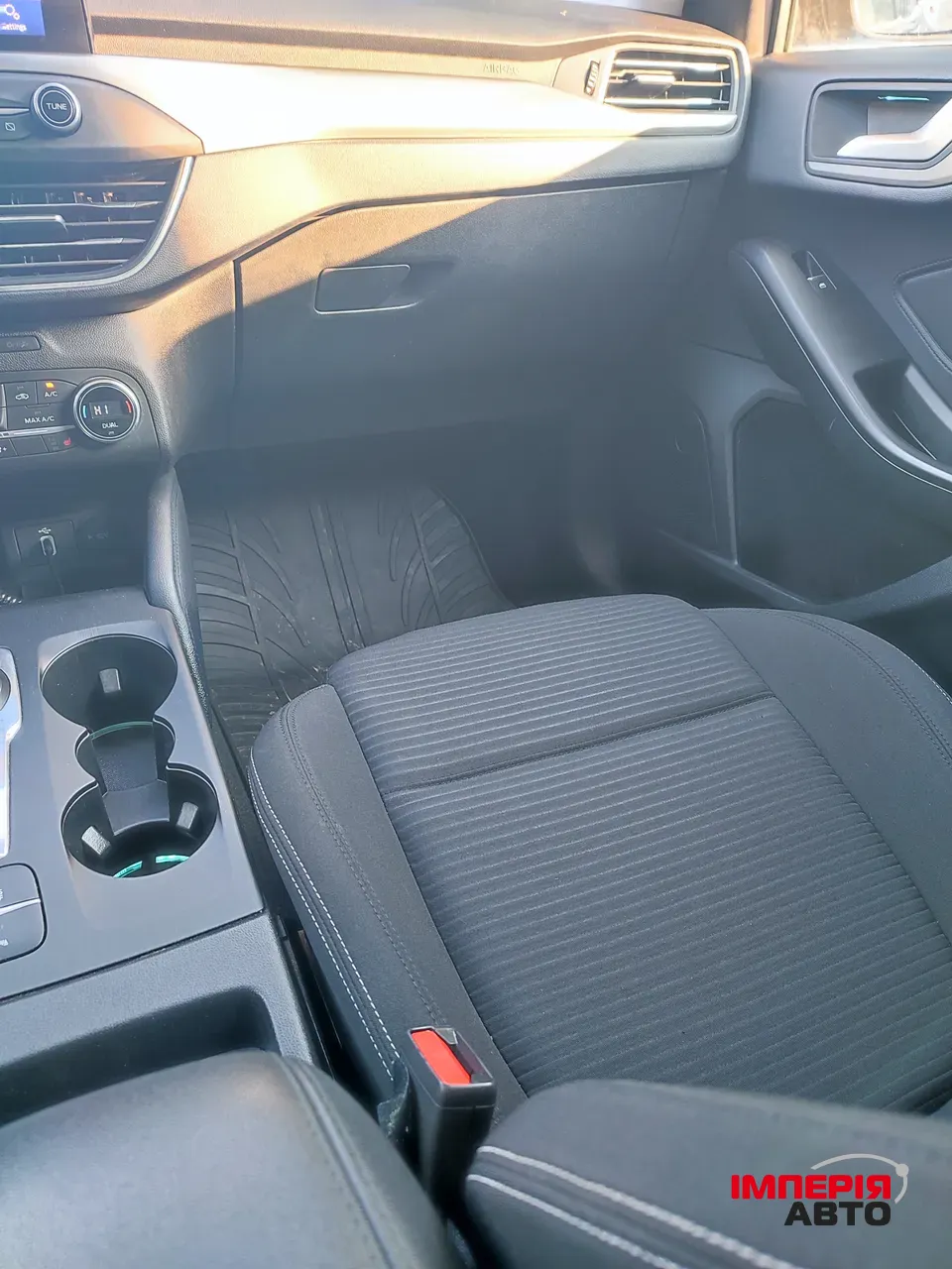 Ford Focus - фото 27