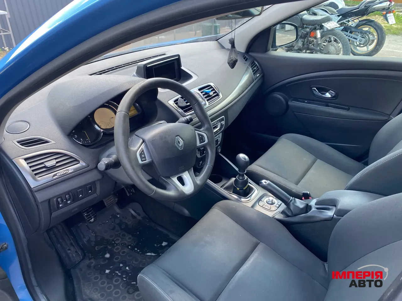 Renault Megane - фото 7