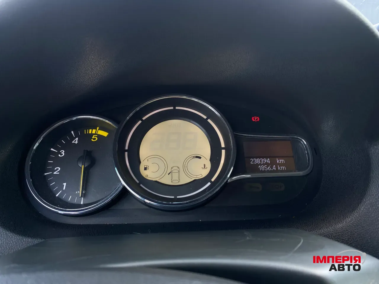 Renault Megane - фото 8