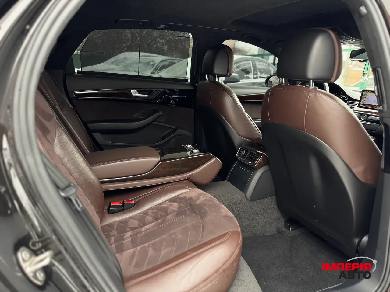 Audi A8 - фото 43