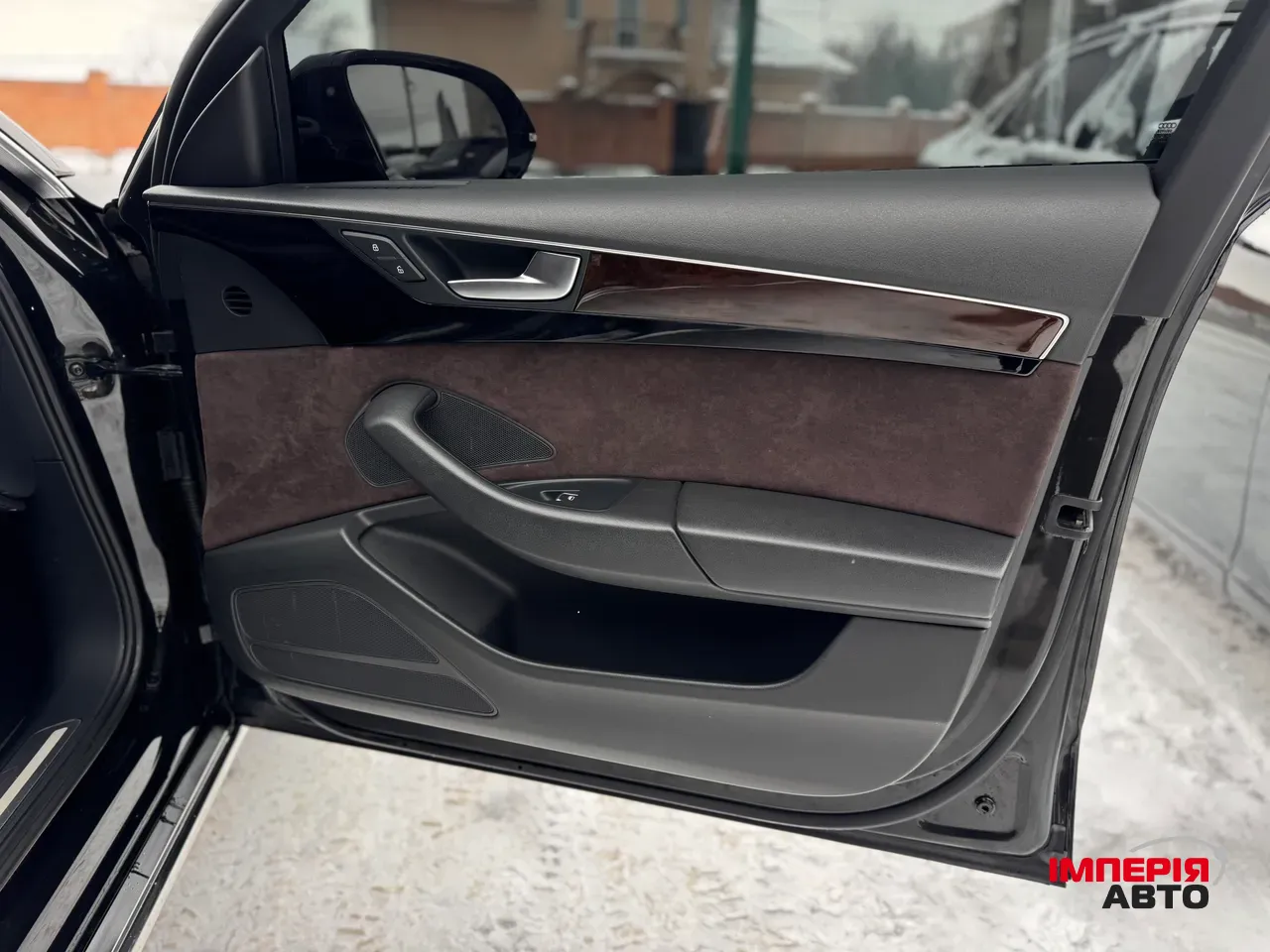 Audi A8 - фото 39