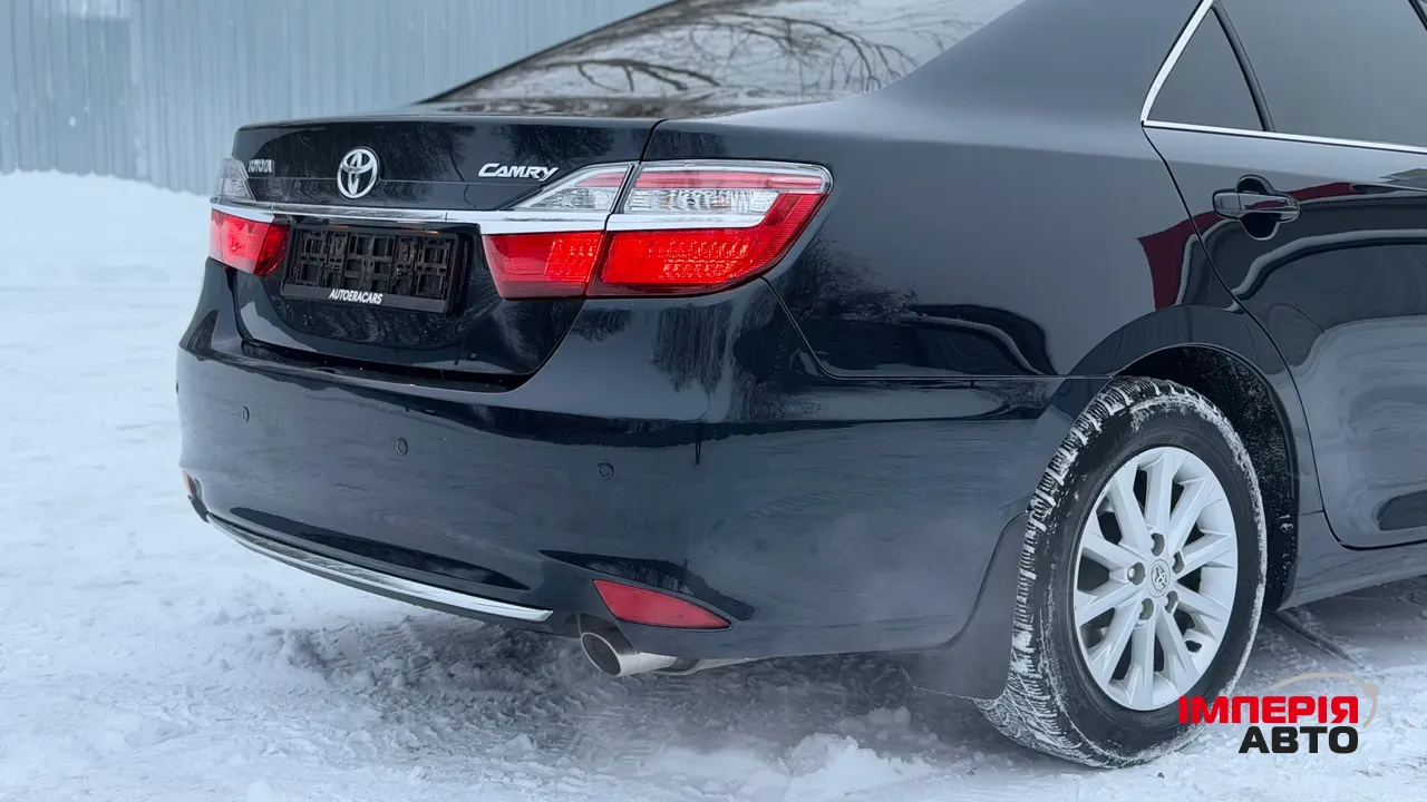 Toyota Camry - фото 8
