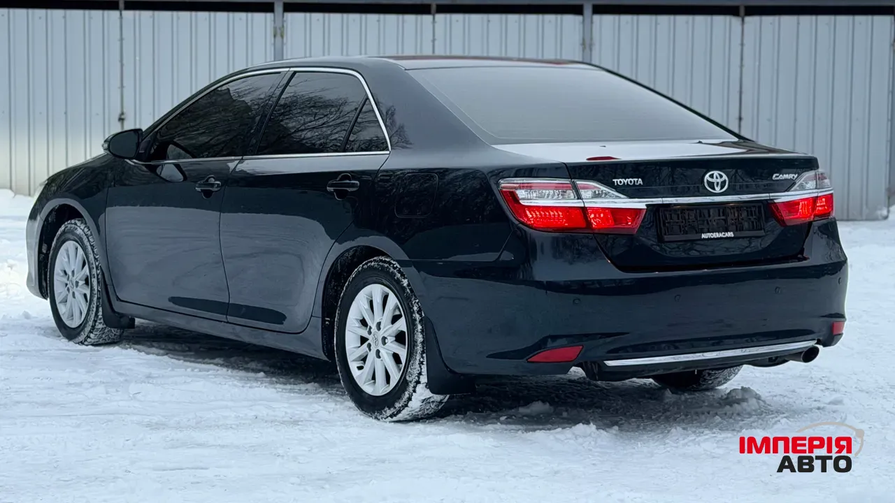 Toyota Camry - фото 7