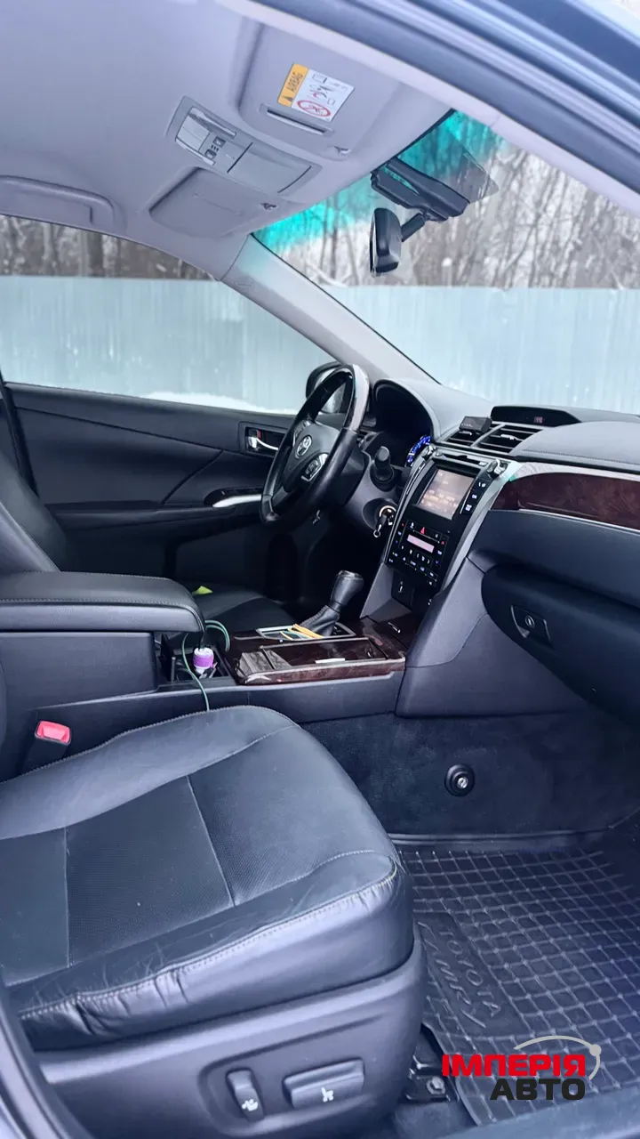 Toyota Camry - фото 16