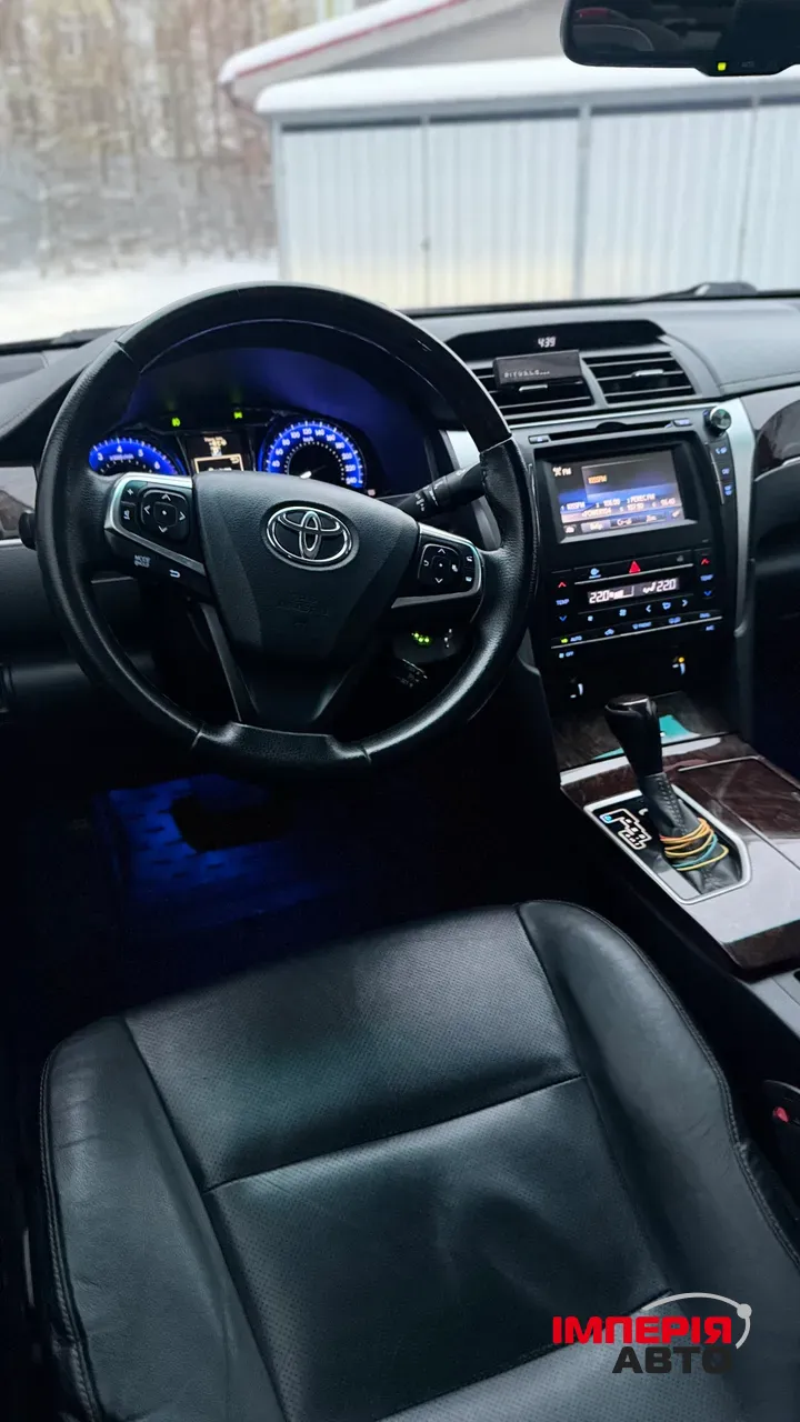 Toyota Camry - фото 18