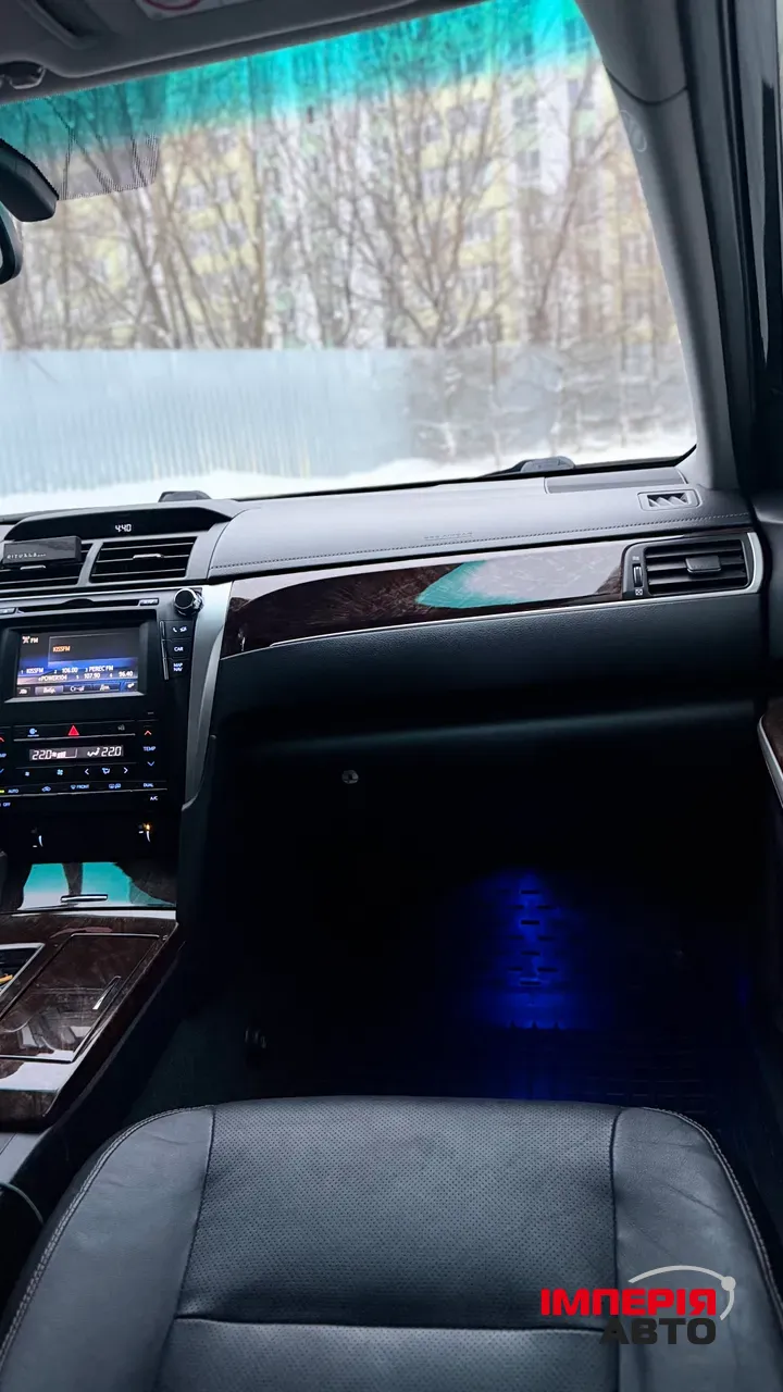 Toyota Camry - фото 12