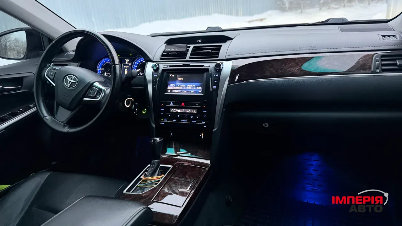 Toyota Camry - фото 15