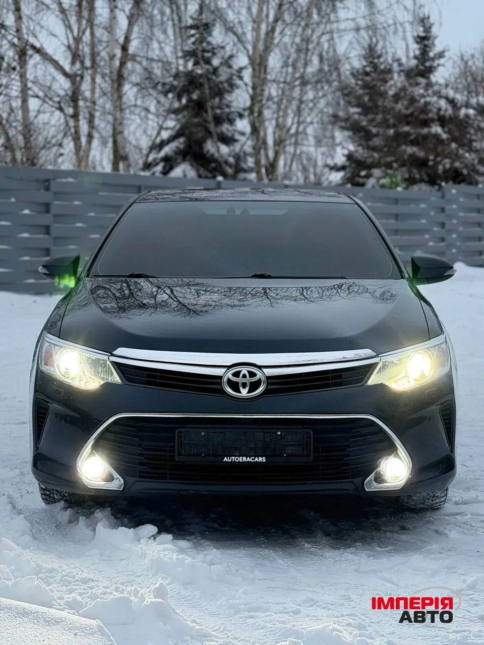 Toyota Camry - фото 3