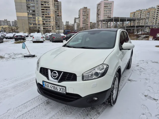 Nissan Qashqai - фото 1