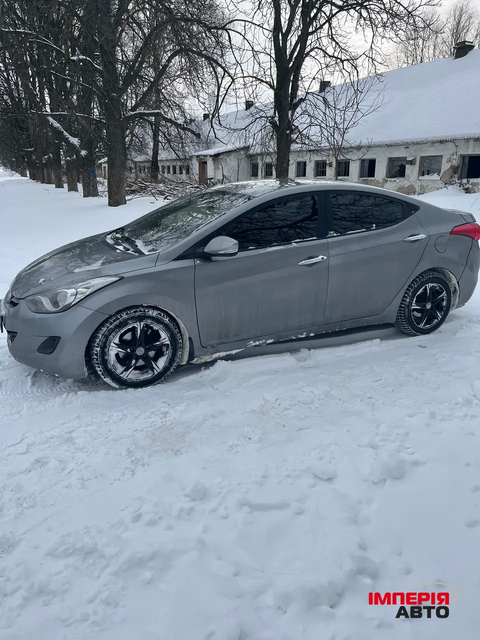 Hyundai Elantra - фото 1