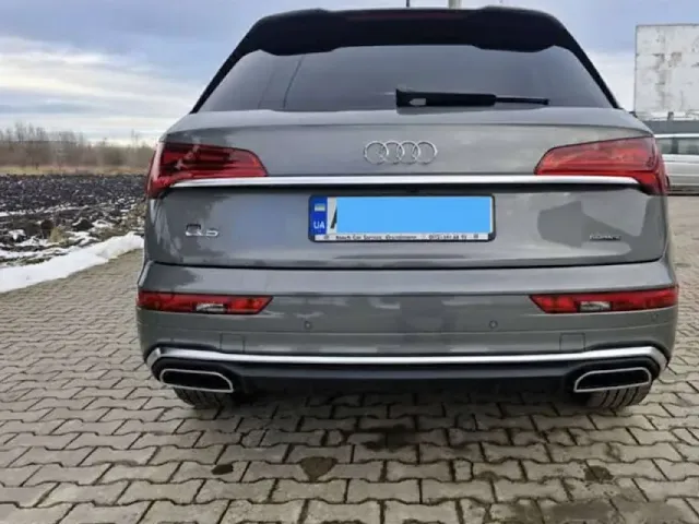 Audi Q5 - фото 4