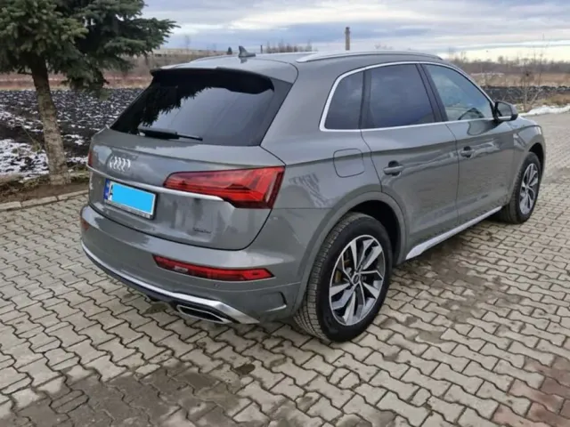 Audi Q5 - фото 1