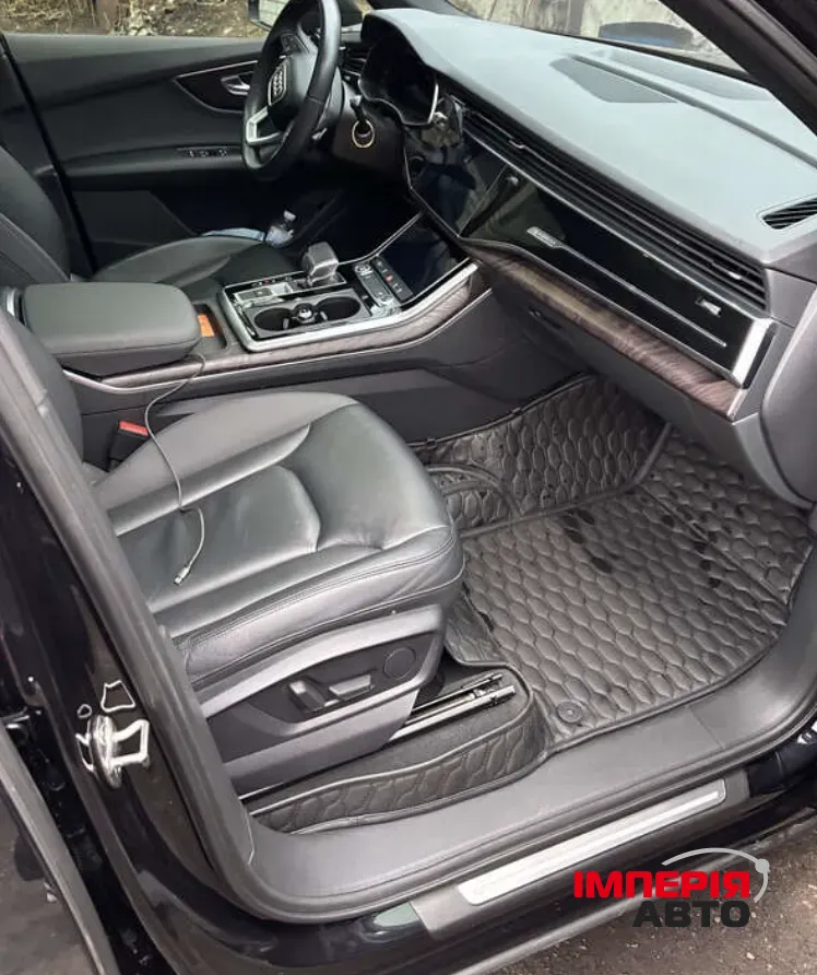 Audi Q7 - фото 5